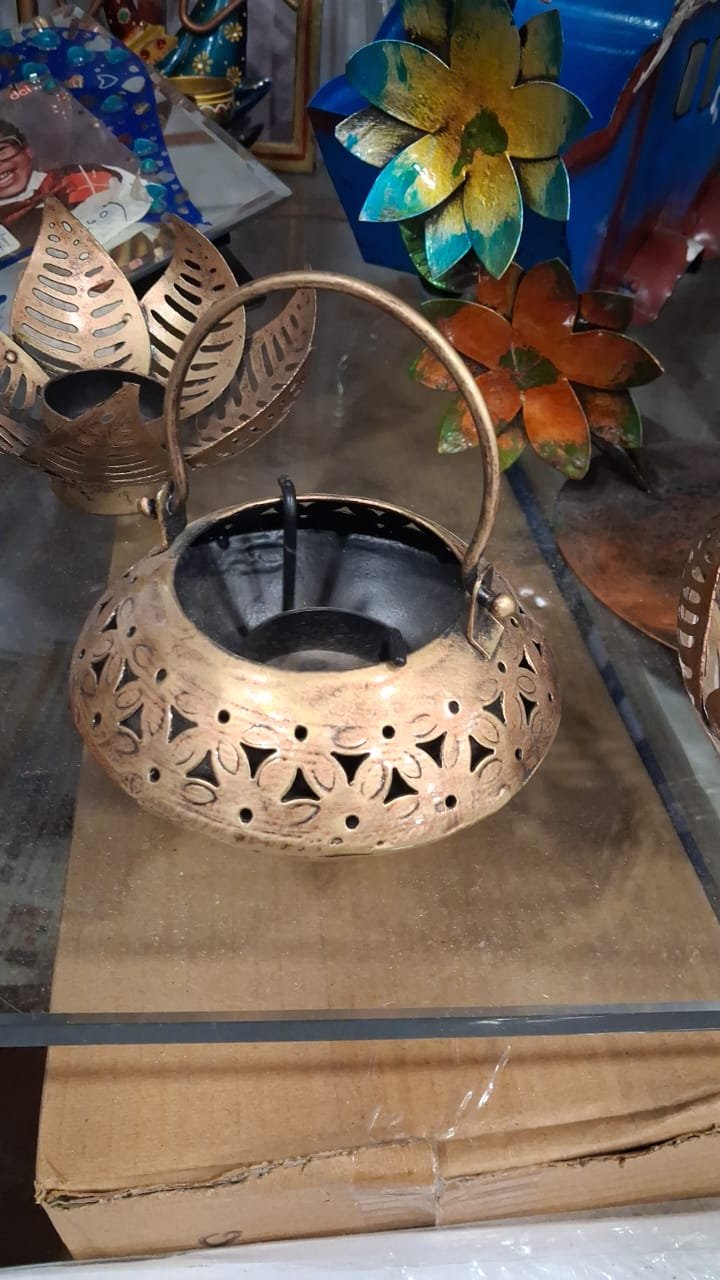 Lantern stand